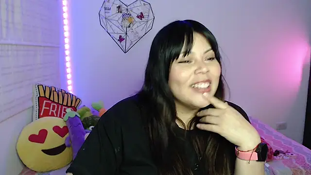 EllieMoonX Live XXX-chat