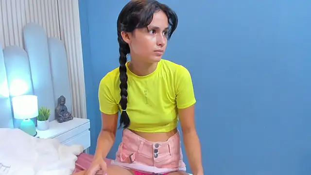 luly_dreams Obrolan Langsung XXX