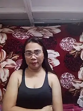 erma_joy Show in webcam