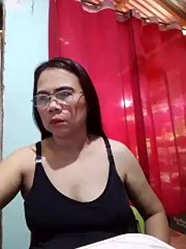 erma_joy Show in webcam