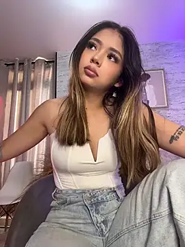 HoneyMollyX's Live XXX Chat