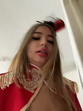 HoneyMollyX's Live XXX Chat