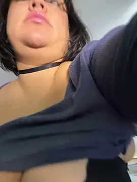 Živý XXX chat SwittieKendra