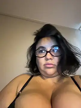 Živý XXX chat SwittieKendra