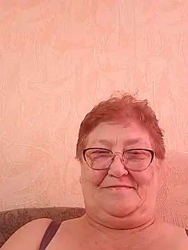 חדר צ'אט בשידור חי של Katherine735