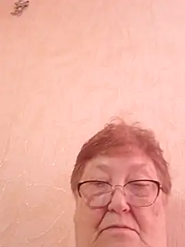 Katherine735 Adlı Modelin Canlı Sohbet Odası
