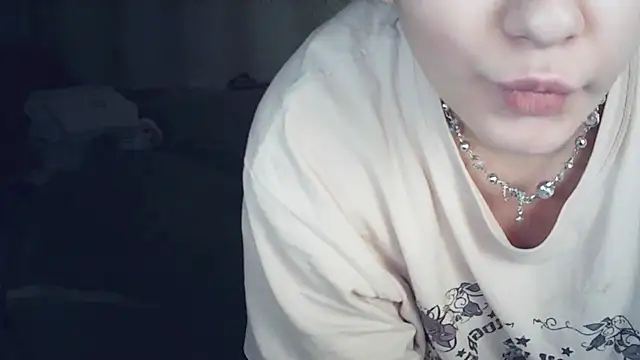 Chat XXX en directo de MoodieMira