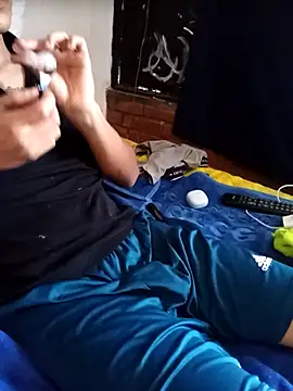 M3ThCl0uds' Webcam Show