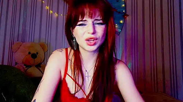 ArianaLight Show in webcam