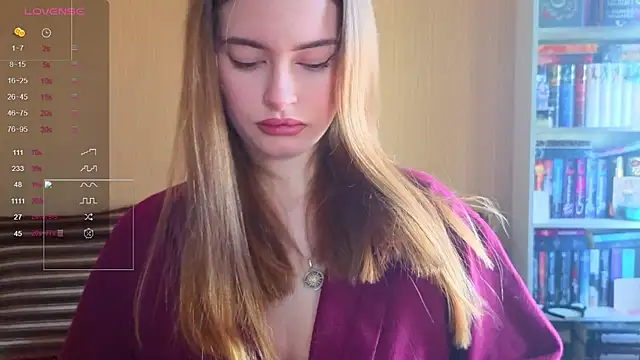 EmiliaCouple 网络视讯表演