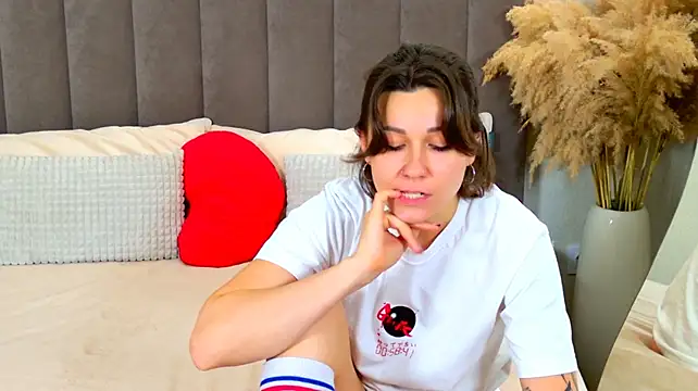 EdenSolis' Live XXX Chat