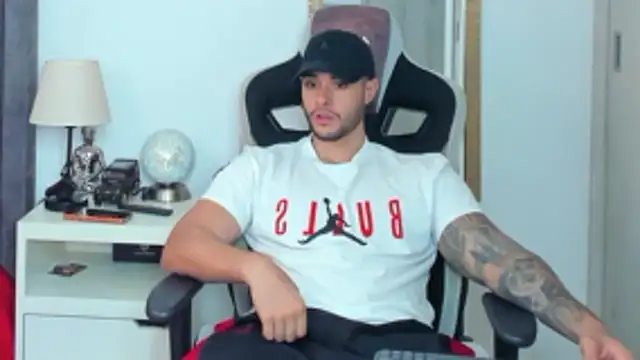 Ken_mailik1 Adlı Modelin Web Kamerası Şovu