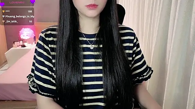 JENNIE-16's Live XXX Chat
