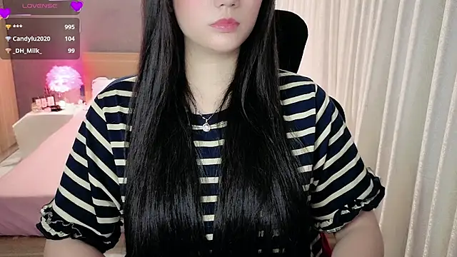 Živý XXX chat JENNIE-16