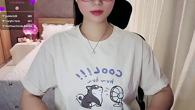 JENNIE-16's Live XXX Chat