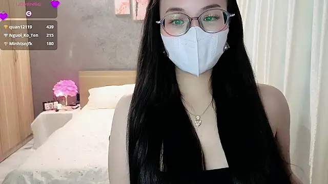 Živý XXX chat JENNIE-16