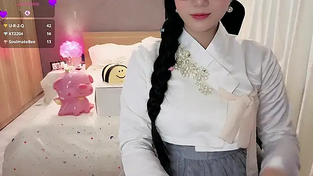 JENNIE-16's Live XXX Chat
