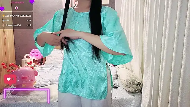 JENNIE-16 – Live XXX-chat