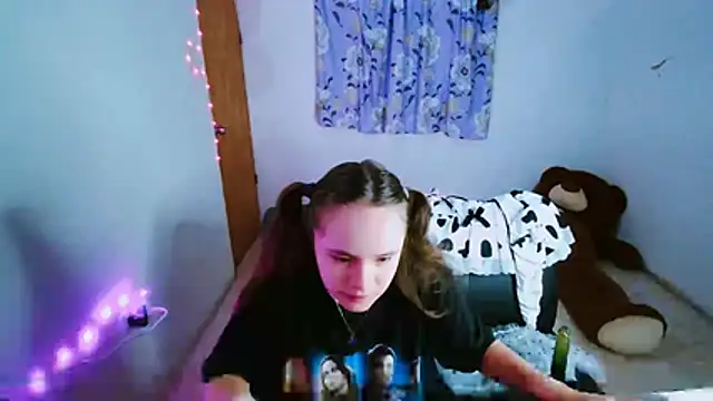 SweetRabbit29's Live XXX Chat