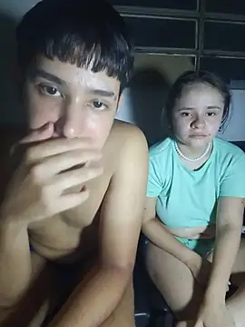 SweetRabbit29's Live XXX Chat
