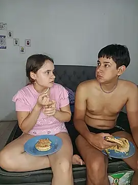 SweetRabbit29's Live XXX Chat
