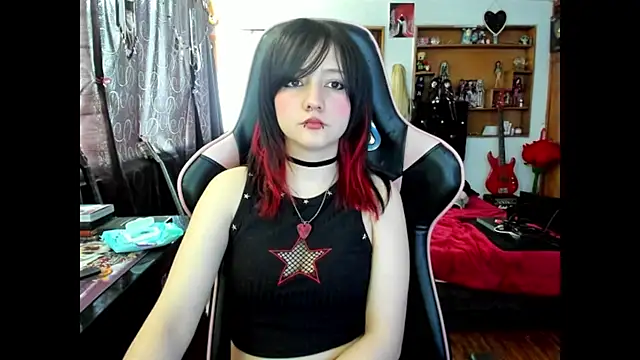 Maki_Zero Webcamshow