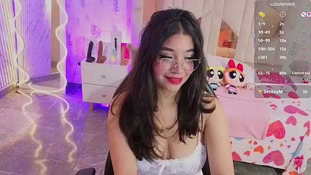 Živý XXX chat MARIANA_TAY1