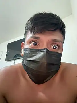 Pertunjukan Kamera Web LuisSafari@xh