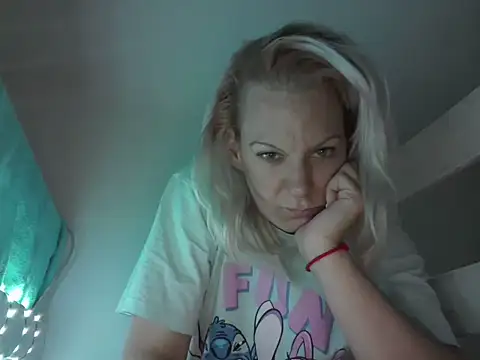 XXX chat uživo modela SlyLady