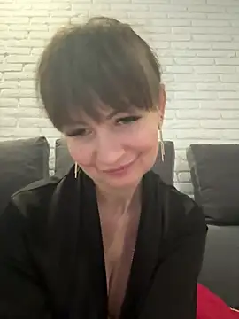 Butterfly8385's Live XXX Chat