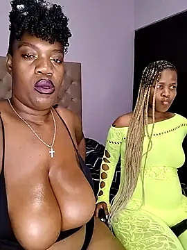 SweetBedroomEyez 라이브 XXX 채팅