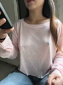 Lolan-00 Adlı Modelin Canlı XXX Sohbeti