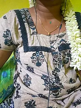 Pokazy przed kamerką – tamil_kanaka