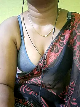 Chatroom XXX en direct de Tamil_hot_leena