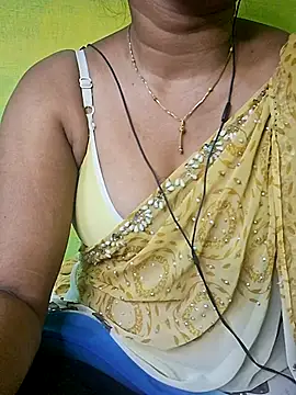 Pokazy przed kamerką – Tamil_hot_leena