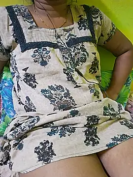 Tamil_hot_leena Show in webcam