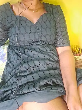 Chat +18 de Tamil_hot_leena ao vivo