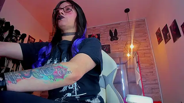 Evangelinejoness_'s Live XXX Chat