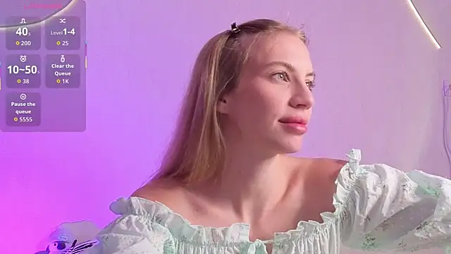 mia_silkk লাইভ XXX চ্যাট