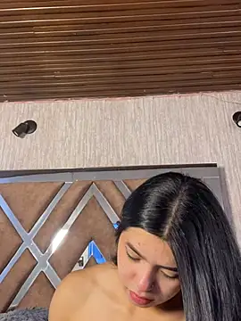 عرض كام LunaMoore_Pink