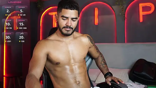 Reik_Vonn Adlı Modelin Web Kamerası Şovu