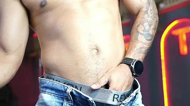 Show modela Reik_Vonn na web-kameri