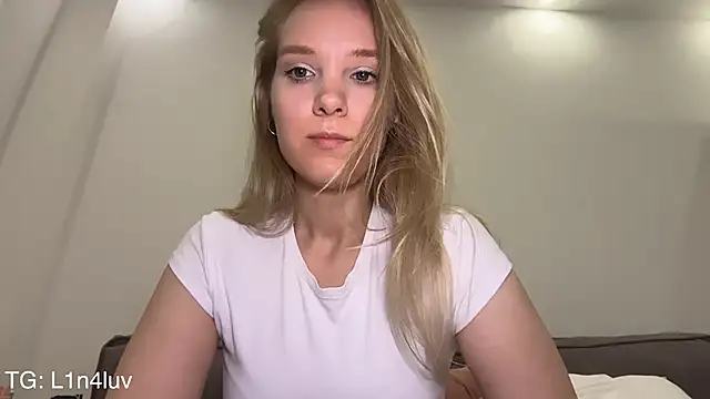AIicaparkerc's Live XXX Chat