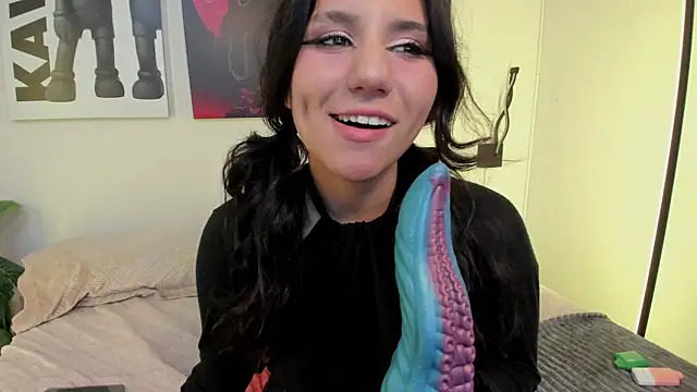 دردشة HollyPeach الجنسية المباشرة