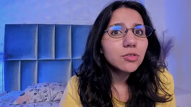 HollyPeachn Live chat-huone