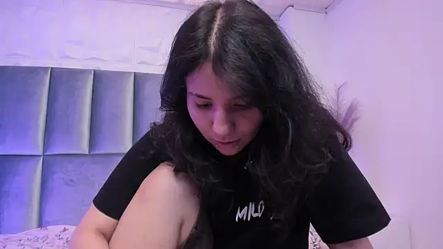 HollyPeach Obrolan Langsung XXX