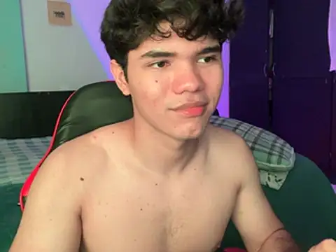 Im_Camii Chat XXX live
