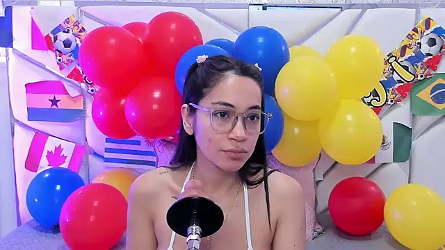 แชท XXX สดของ GabbieSkinny