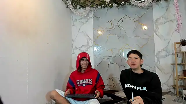 heyy_noah11 Adlı Modelin Web Kamerası Şovu