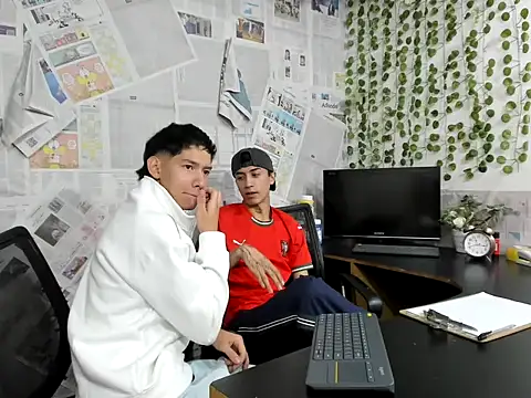 heyy_noah11 Adlı Modelin Web Kamerası Şovu